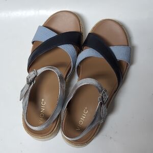 Vionic Women's Black and Blue Strappy Sandals